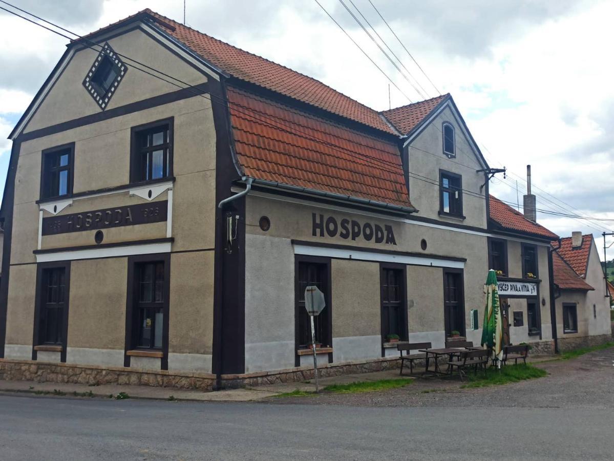 Apartman Menany Zewnętrze zdjęcie
