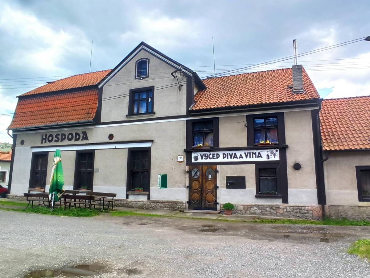Apartman Menany Zewnętrze zdjęcie